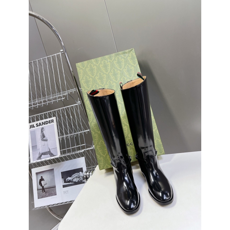 G*u*i boots